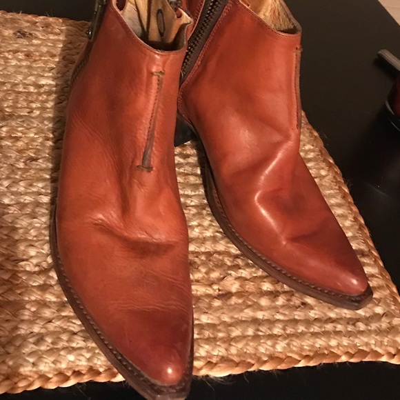 Frye Shoes - Frye Boots